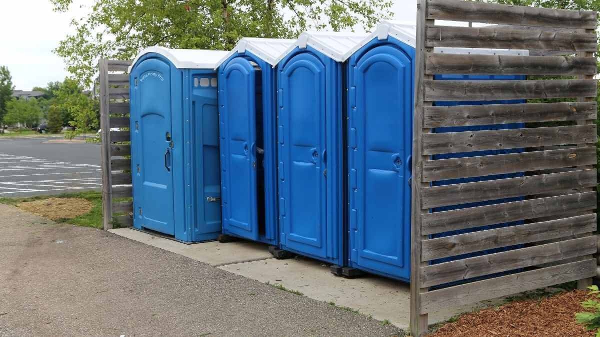 Porta Potty Rental Pros - Quality Portable Restroom Services in Marietta, OH, 45750